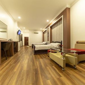 4 Rivers Hotel